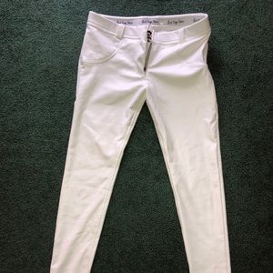 Best Yoga Eco-leather pants.